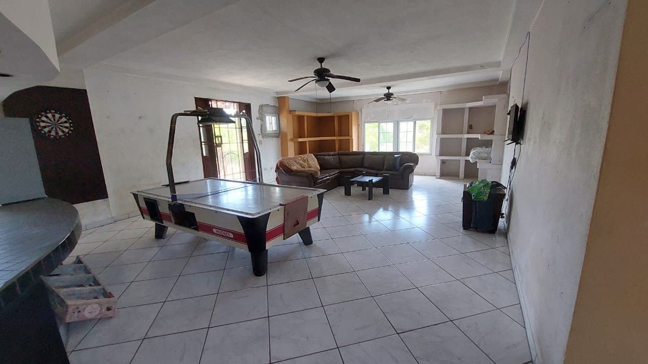 Spacious Corner Estate with Pool in Coronado – Renovation & Investment Opportunity | P-0319 - Image 4