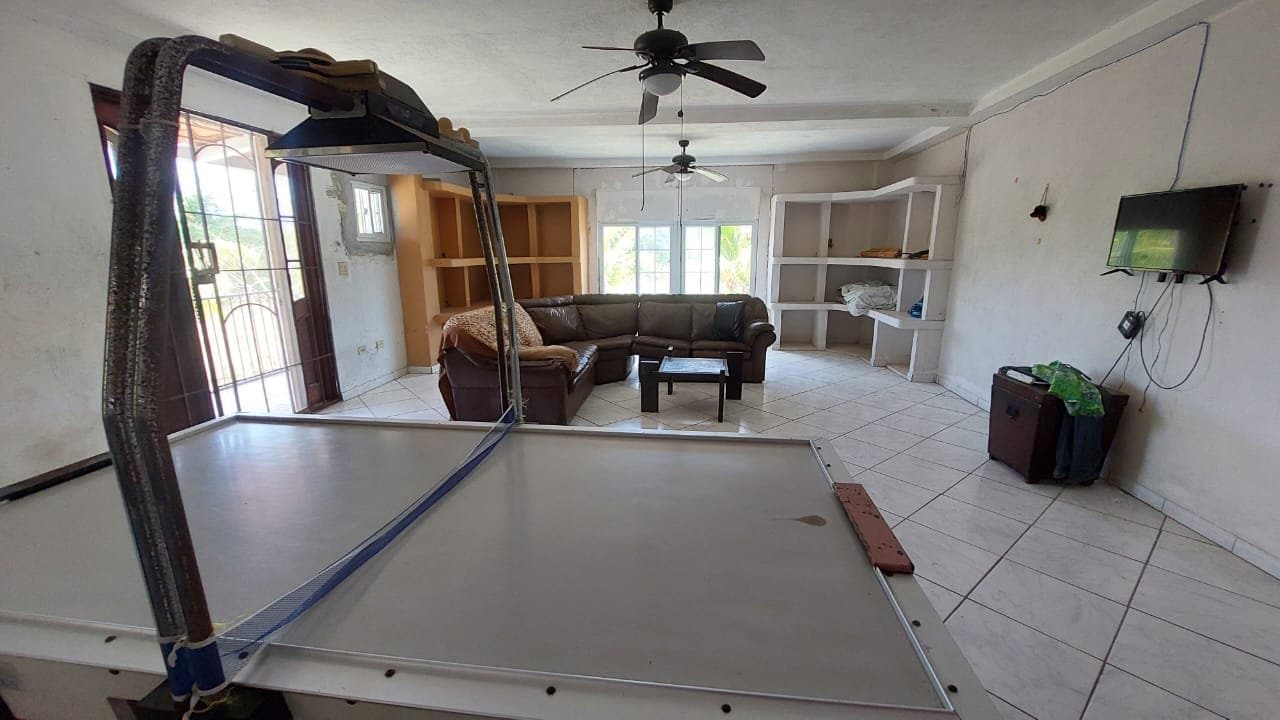 Spacious Corner Estate with Pool in Coronado – Renovation & Investment Opportunity | P-0319 - Image 5