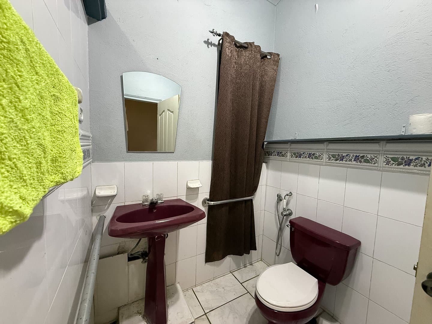 Spacious Corner Estate with Pool in Coronado – Renovation & Investment Opportunity | P-0319 - Image 20