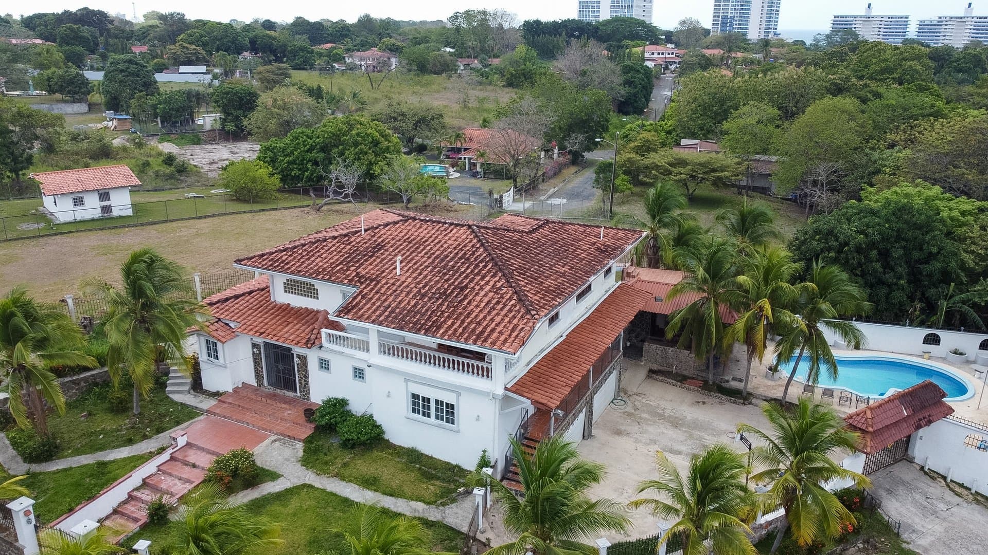 Spacious Corner Estate with Pool in Coronado – Renovation & Investment Opportunity | P-0319 - Image 38