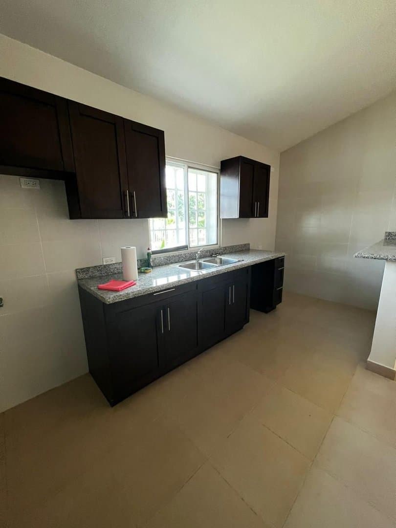 Spacious 3-Bedroom Home for Sale in Coronado Gated Community P-0311 - Image 11