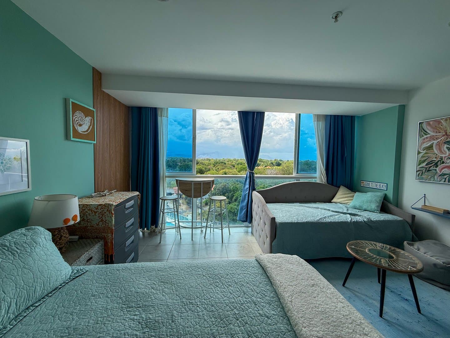 Beachside Studio in Coronado | Tasteful Decor | Walk to Beach | Coronado, Panama R-0294 - Image 4