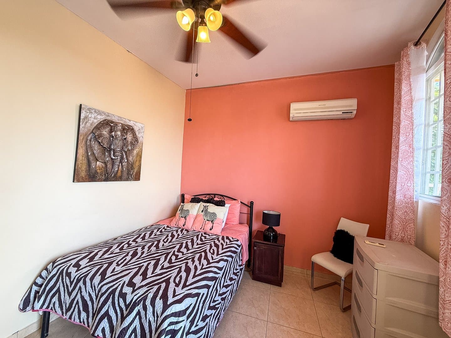 Beachside Tropical Retreat with Two Homes, Exceptional Investment Opportunity in Gorgona, Panama Oeste R-0260 - Image 21