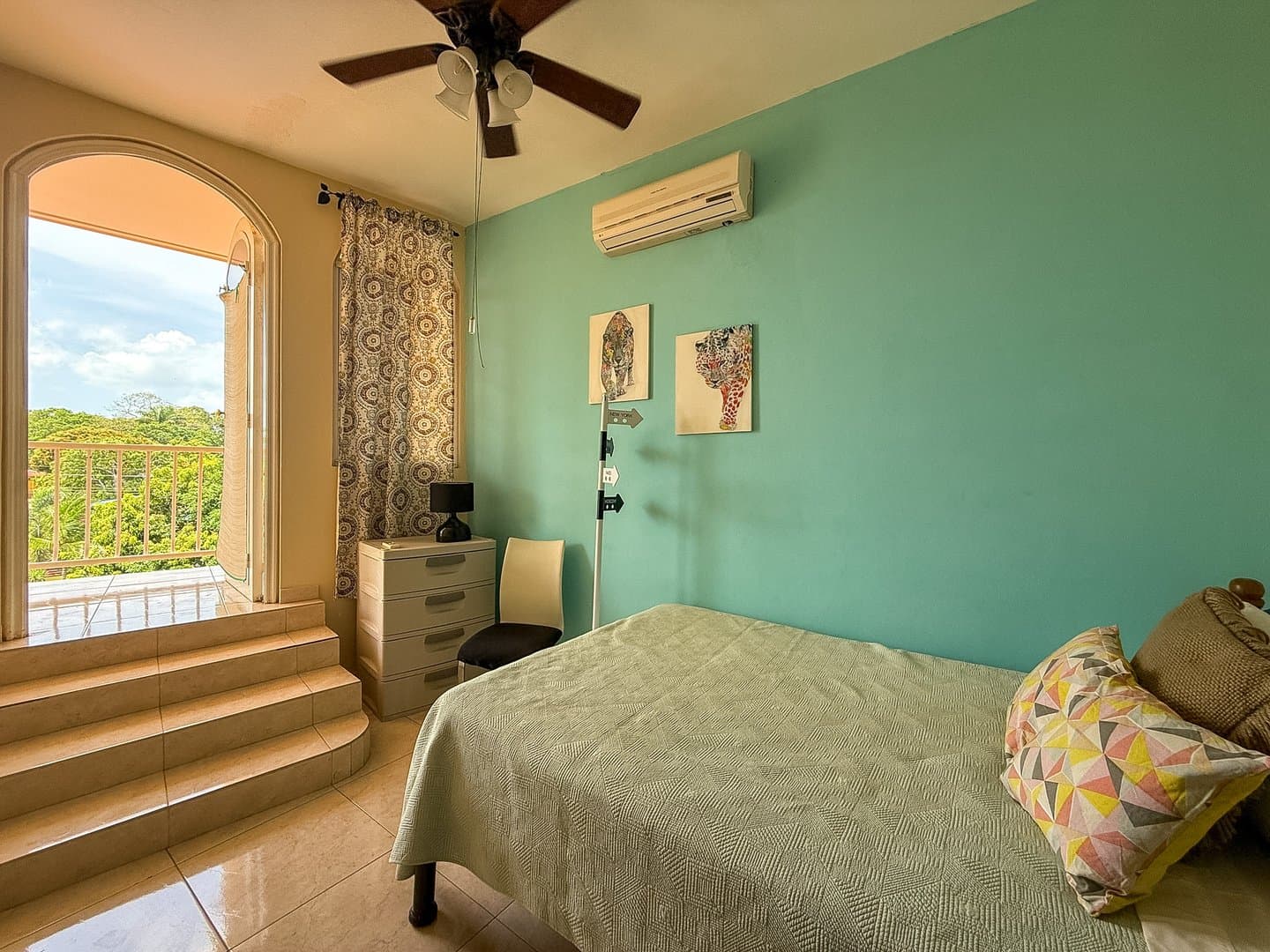 Beachside Tropical Retreat with Two Homes, Exceptional Investment Opportunity in Gorgona, Panama Oeste R-0260 - Image 23