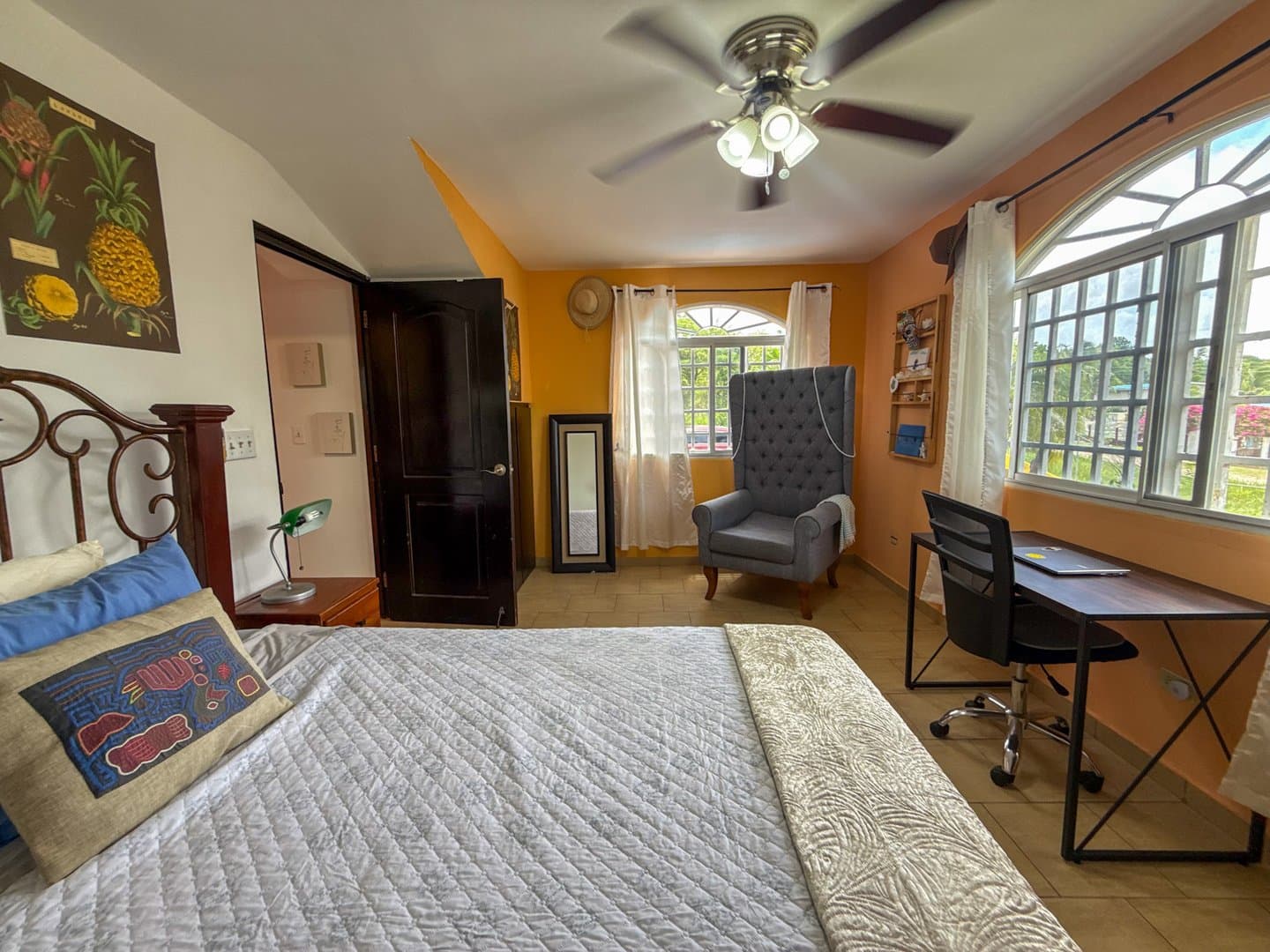 Beachside Tropical Retreat with Two Homes, Exceptional Investment Opportunity in Gorgona, Panama Oeste R-0260 - Image 29