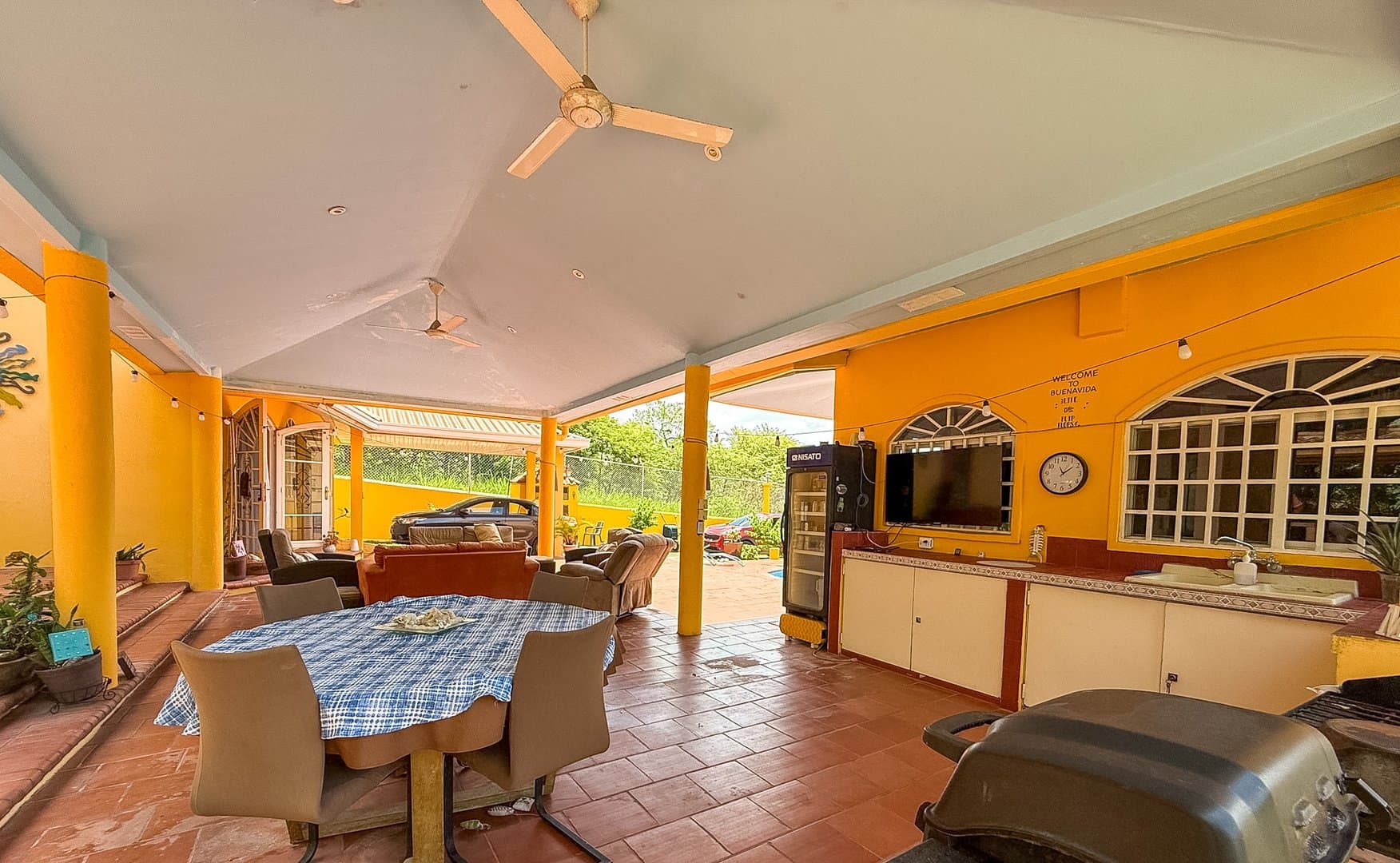 Beachside Tropical Retreat with Two Homes, Exceptional Investment Opportunity in Gorgona, Panama Oeste R-0260 - Image 42