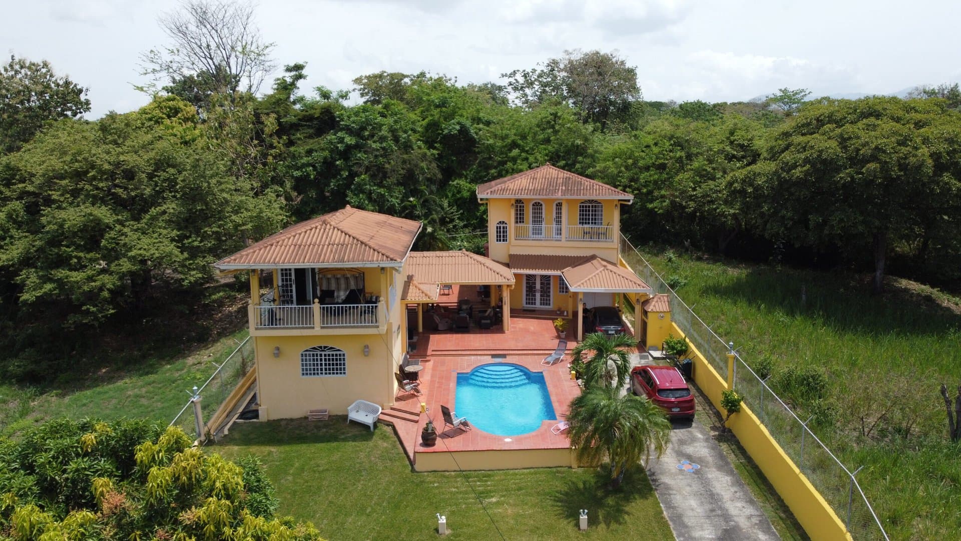 Beachside Tropical Retreat with Two Homes, Exceptional Investment Opportunity in Gorgona, Panama Oeste R-0260 - Image 45