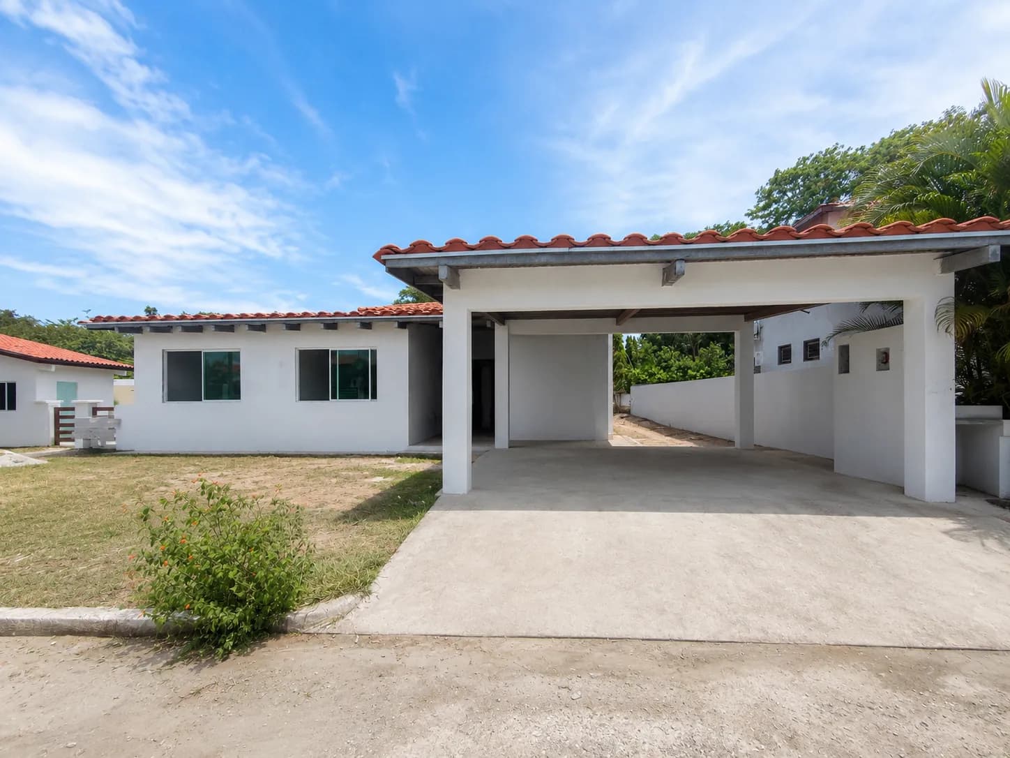 3 Bedroom Coastal Residence in Malibu, Nueva Gorgona, Panama R-0002