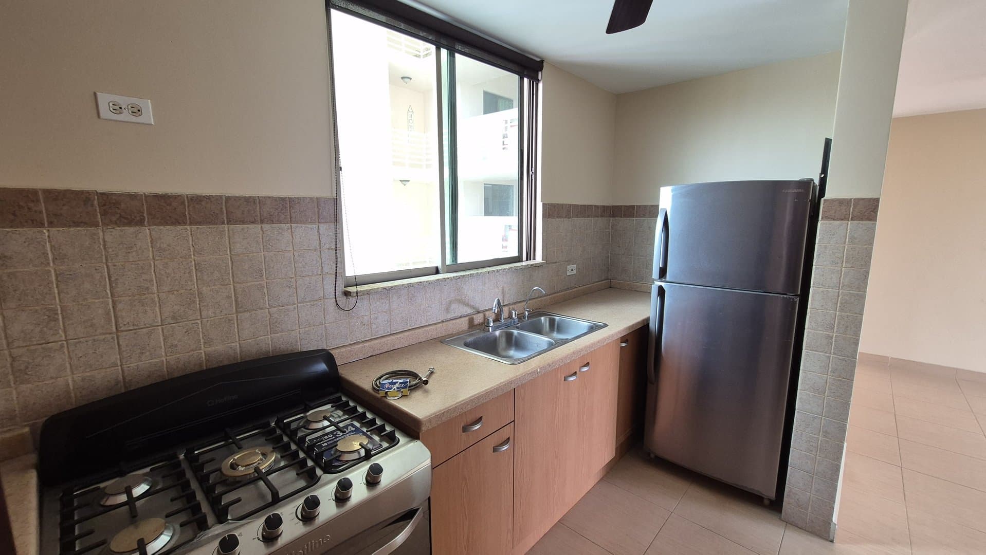 Beachside 3-Bedroom 2 Bathroom Condo 1-minute Walk from the Beach, Nueva Gorgona P-0055 - Image 43