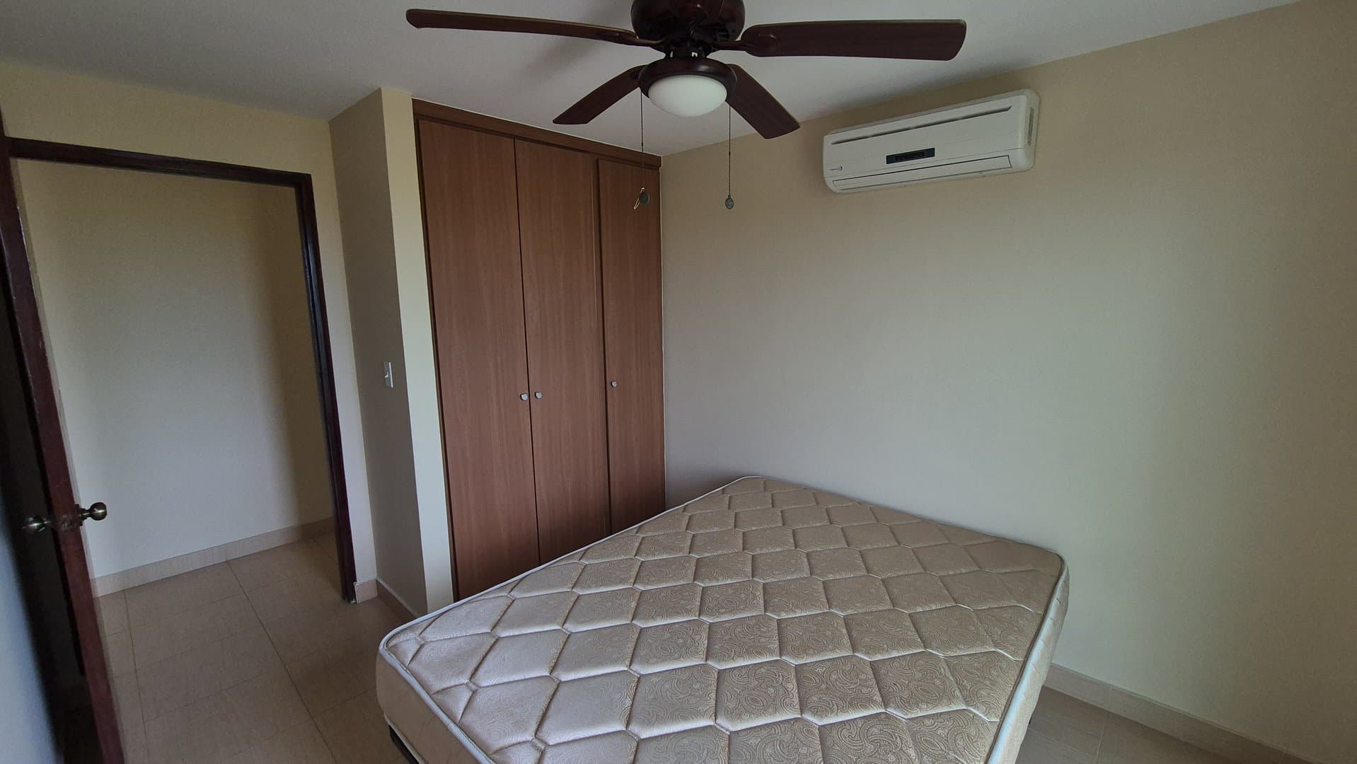 Beachside 3-Bedroom 2 Bathroom Condo 1-minute Walk from the Beach, Nueva Gorgona P-0055 - Image 56