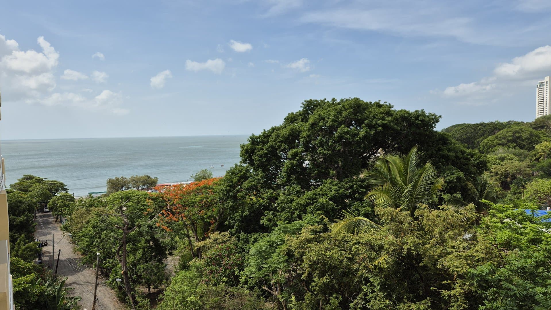 Beachside 3-Bedroom 2 Bathroom Condo 1-minute Walk from the Beach, Nueva Gorgona P-0055 - Image 39