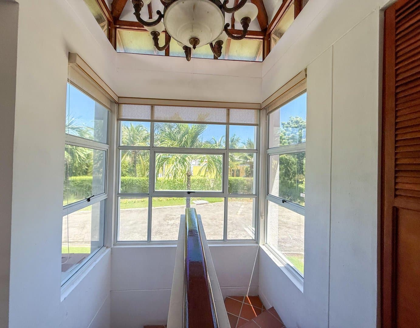 Coastal Luxury: 3-Bedroom Townhouse with Golf & Beach Access R-0015 - Image 9
