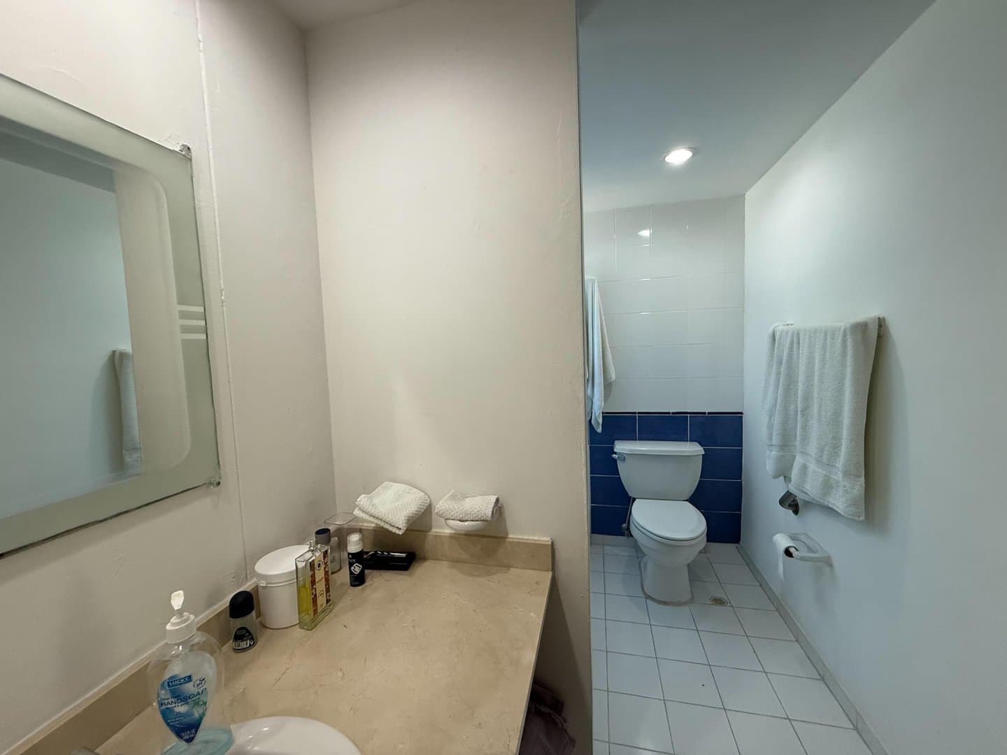 Coastal Luxury: 3-Bedroom Townhouse with Golf & Beach Access R-0015 - Image 39