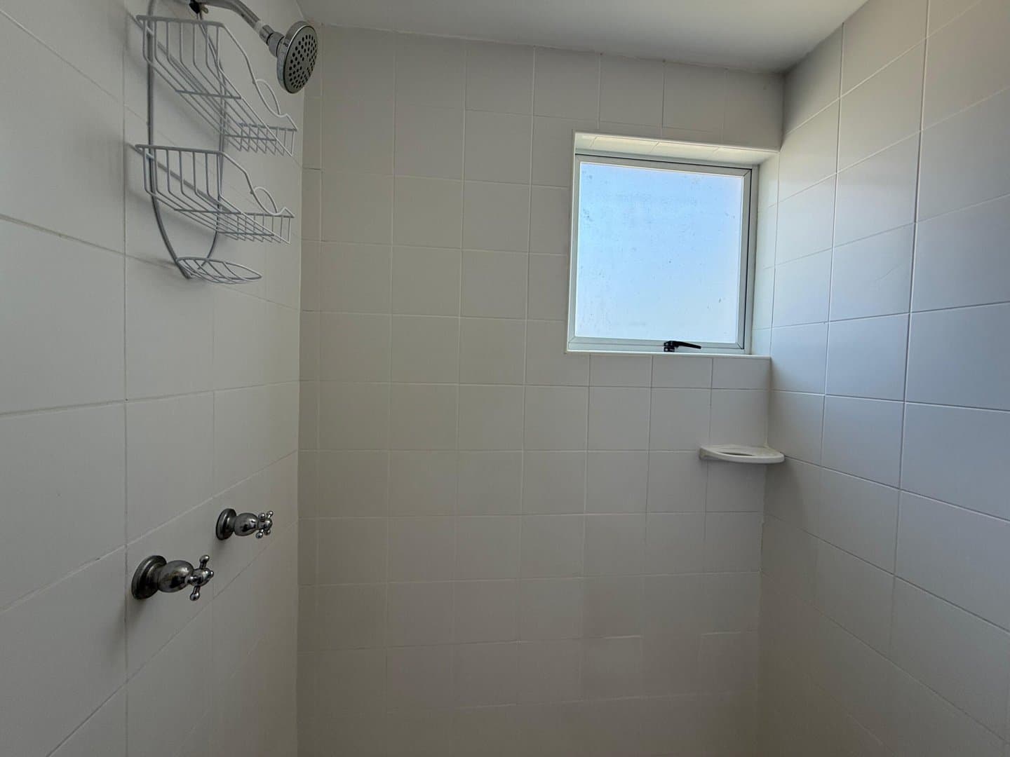 Coastal Luxury: 3-Bedroom Townhouse with Golf & Beach Access R-0015 - Image 19