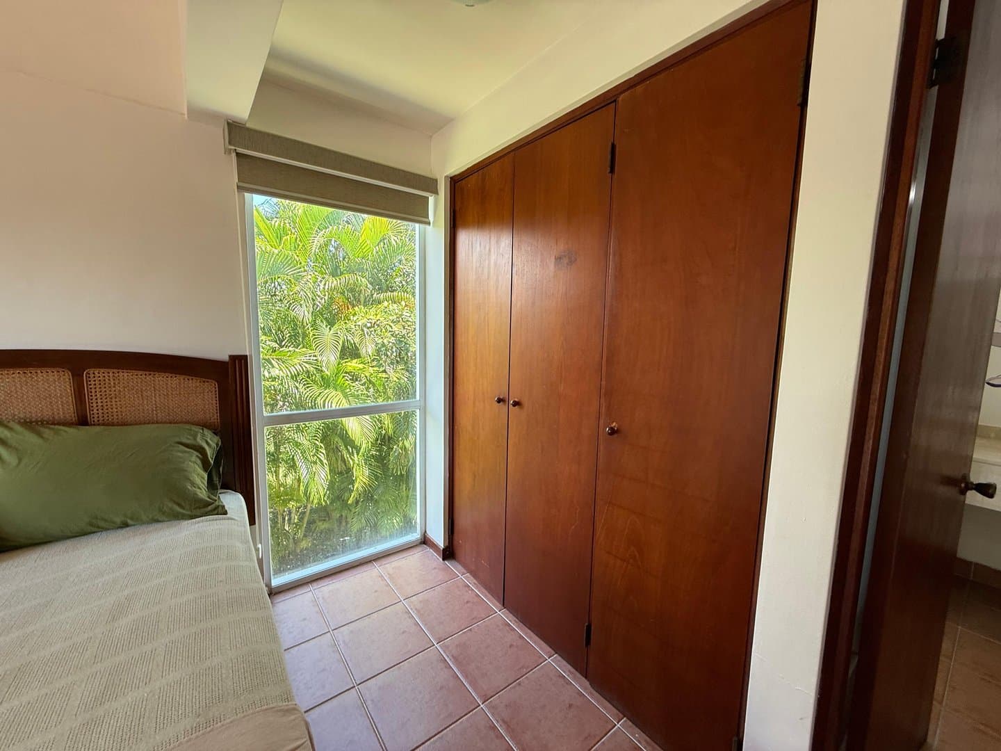 Coastal Luxury: 3-Bedroom Townhouse with Golf & Beach Access R-0015 - Image 49