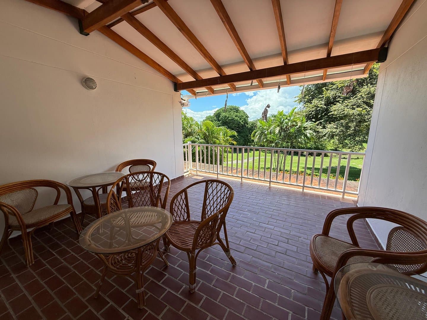 Coastal Luxury: 3-Bedroom Townhouse with Golf & Beach Access R-0015 - Image 53