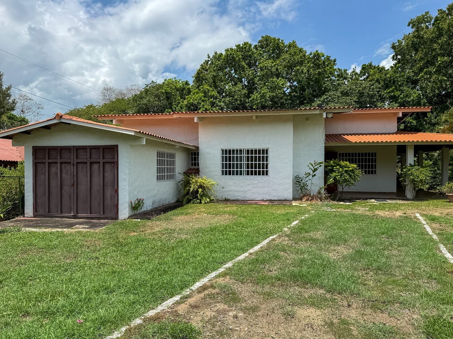 3-Bedroom House in Peaceful Gated Community in Las Lajas Near Coronado R-0283 - Image 2
