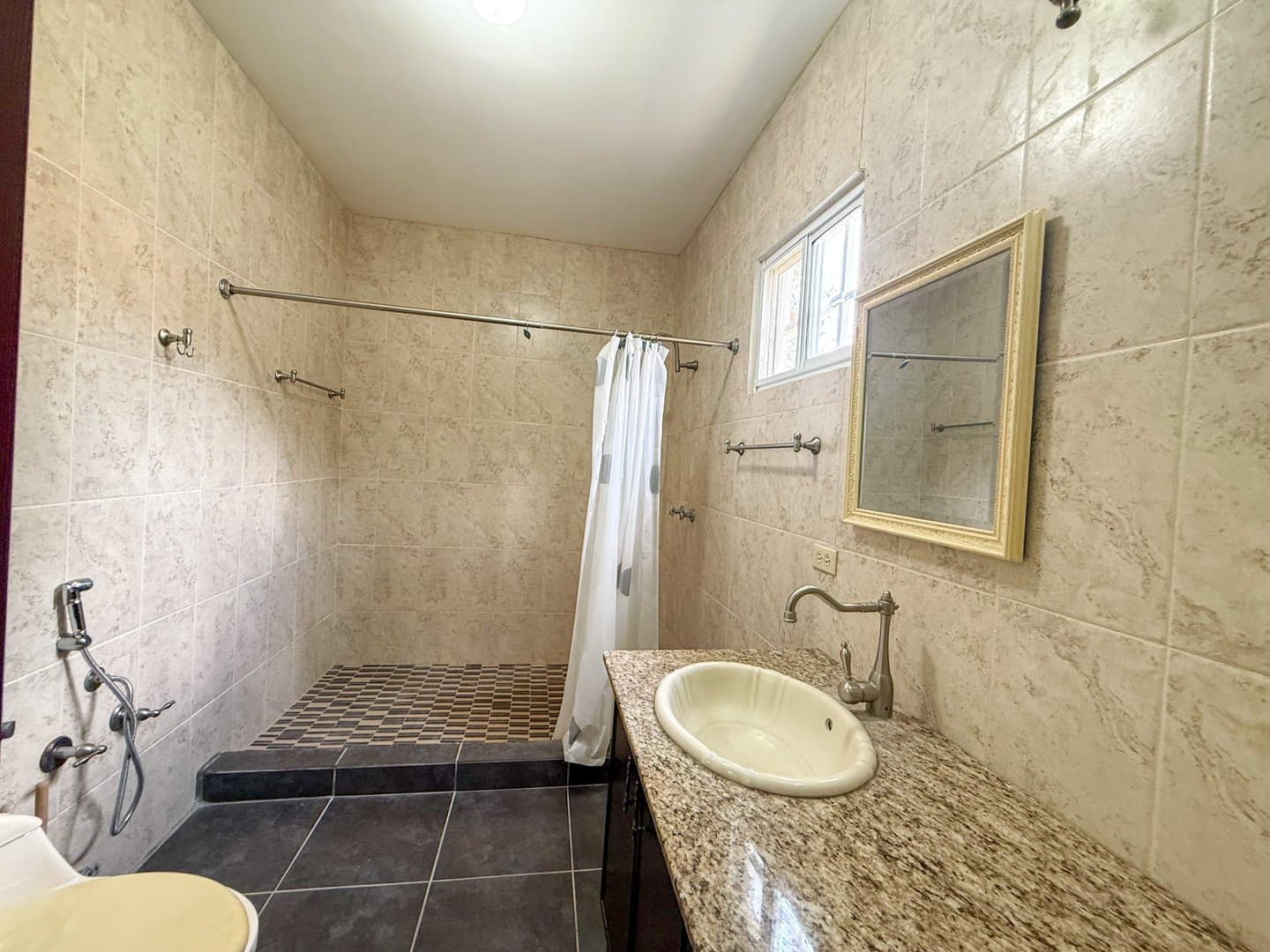 3-Bedroom House in Peaceful Gated Community in Las Lajas Near Coronado R-0283 - Image 14