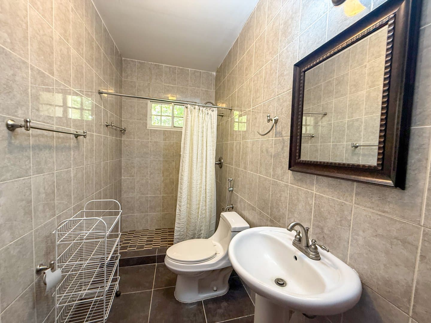 3-Bedroom House in Peaceful Gated Community in Las Lajas Near Coronado R-0283 - Image 18
