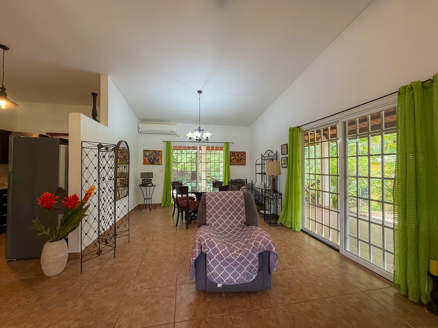 3-Bedroom House in Peaceful Gated Community in Las Lajas Near Coronado R-0283 - Image 6