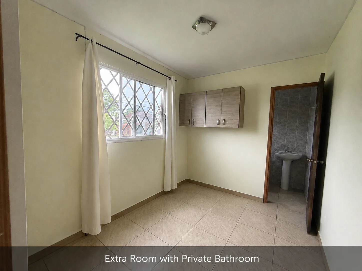 Beautifully Renovated 3-bedroom Home with an Open-Concept Living Area and a Private Pool, Coronado (Panamá) – R-0045 - Image 28