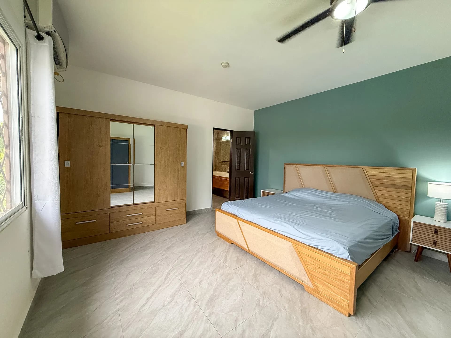 Beautifully Renovated 3-bedroom Home with an Open-Concept Living Area and a Private Pool, Coronado (Panamá) – R-0045 - Image 10