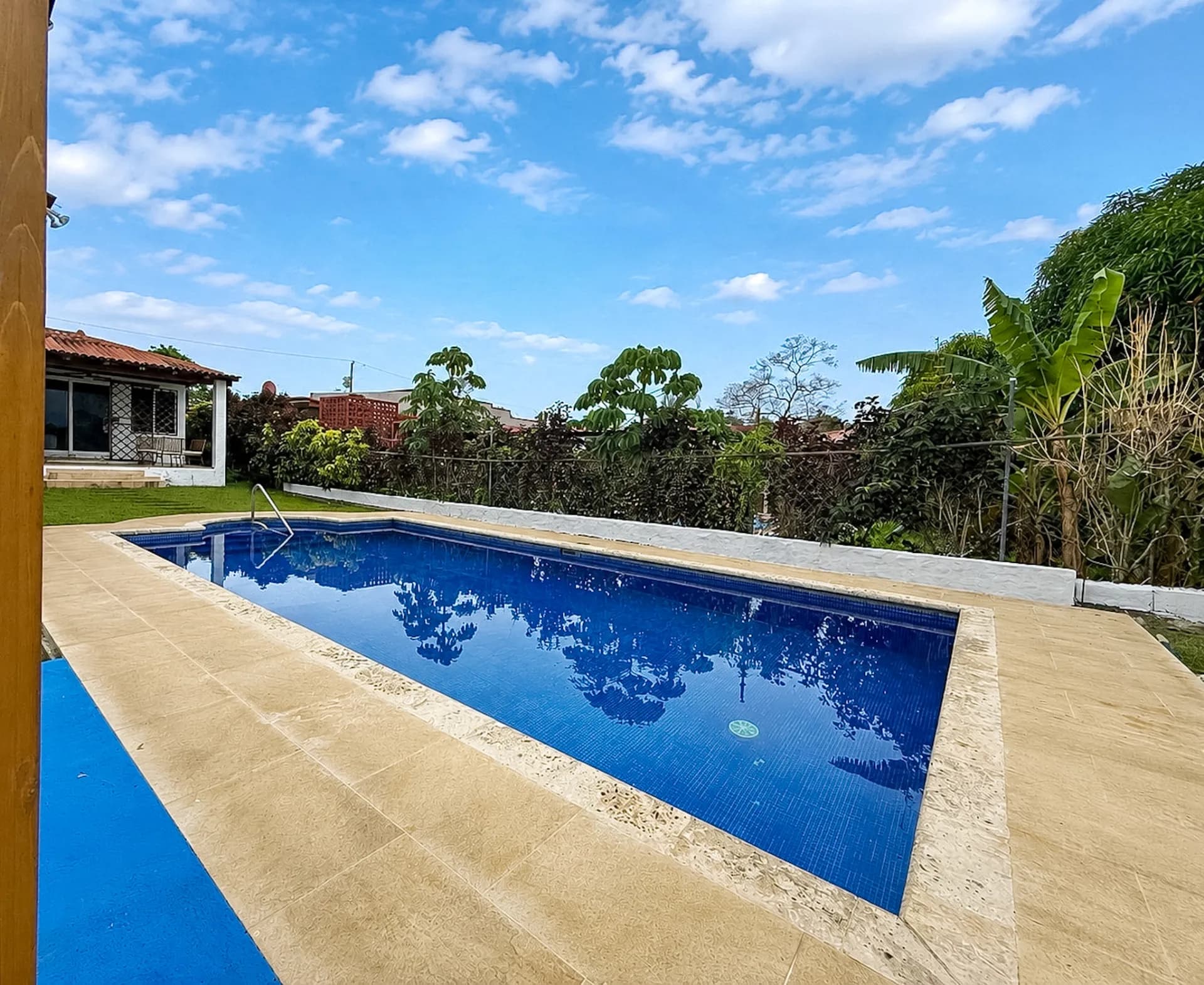 Beautifully Renovated 3-bedroom Home with an Open-Concept Living Area and a Private Pool, Coronado (Panamá) – R-0045 - Image 23