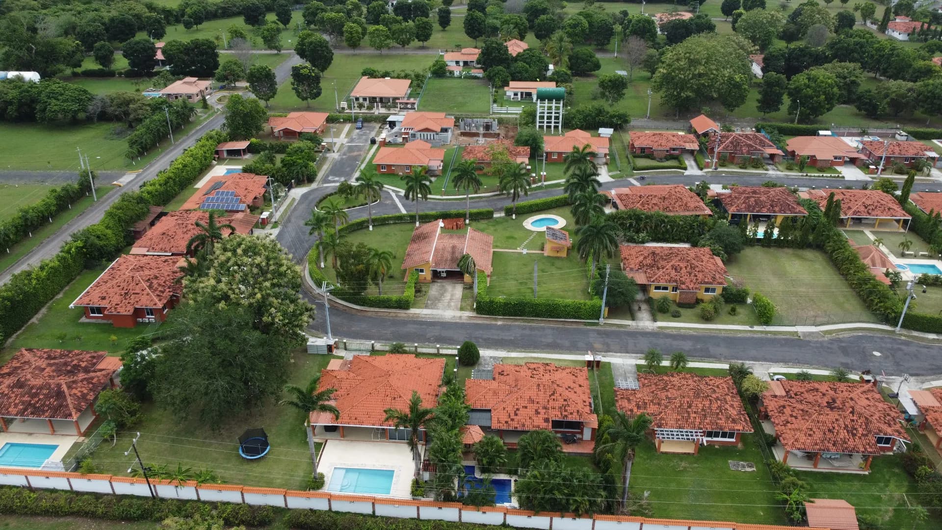 Spacious 3-Bedroom Home with Pool and Lush Yard Chame, Panama R-0113 - Image 25