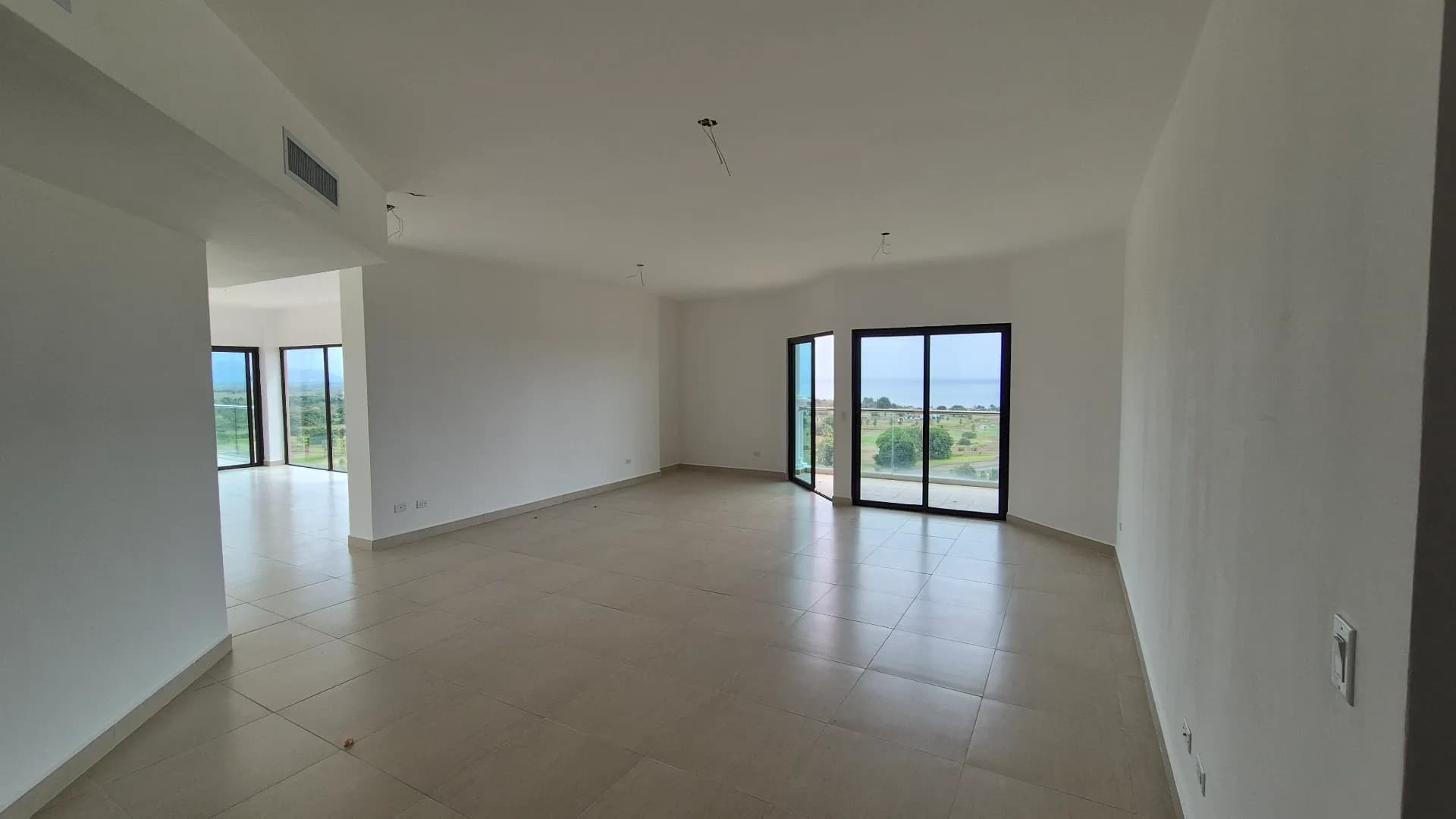Exclusive & Spacious 3-Bedroom Oceanview Penthouse with Expansive Terrace in Prestigious Gated Community – San Carlos P-0217 - Image 10