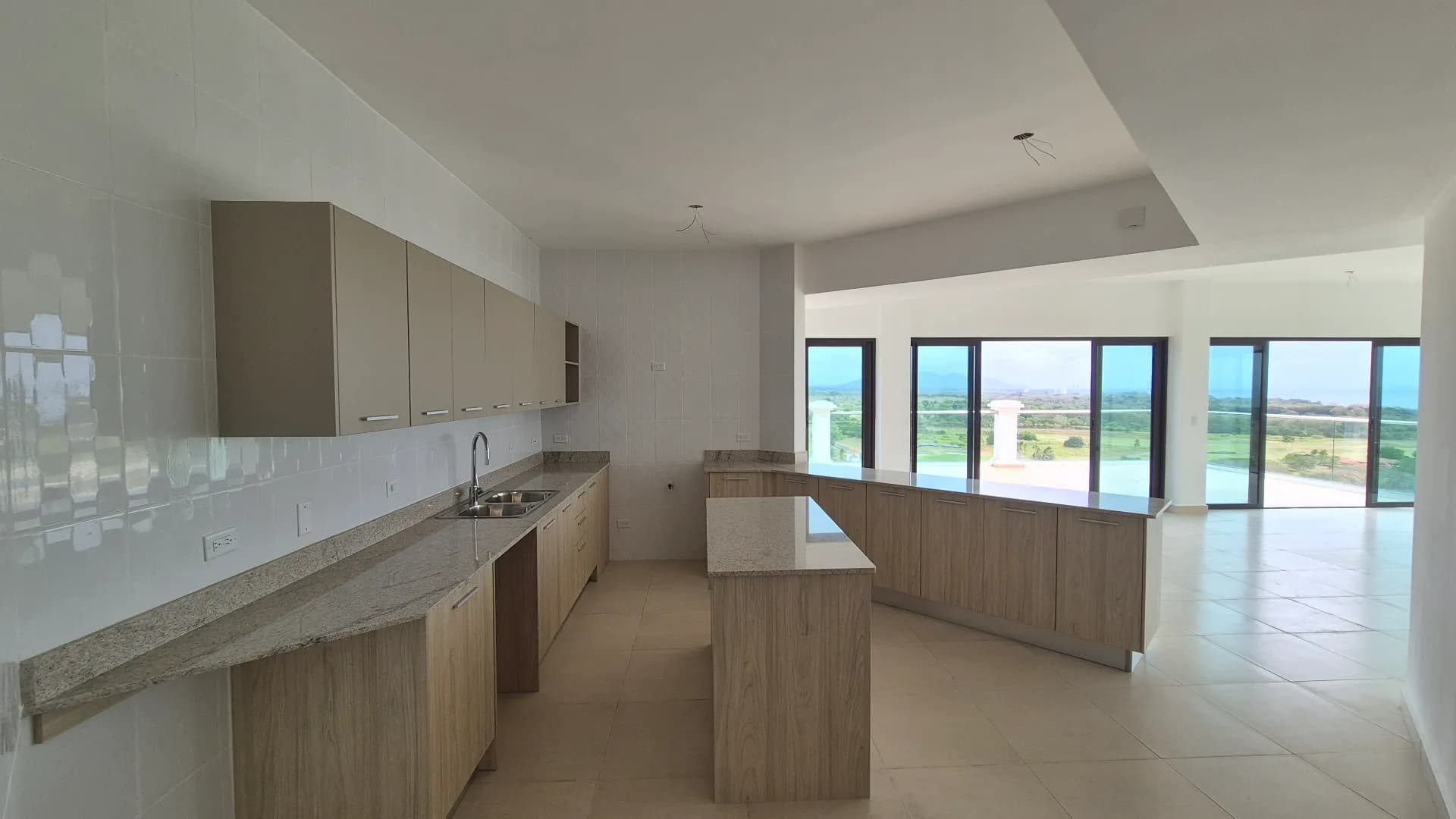 Exclusive & Spacious 3-Bedroom Oceanview Penthouse with Expansive Terrace in Prestigious Gated Community – San Carlos P-0217 - Image 14