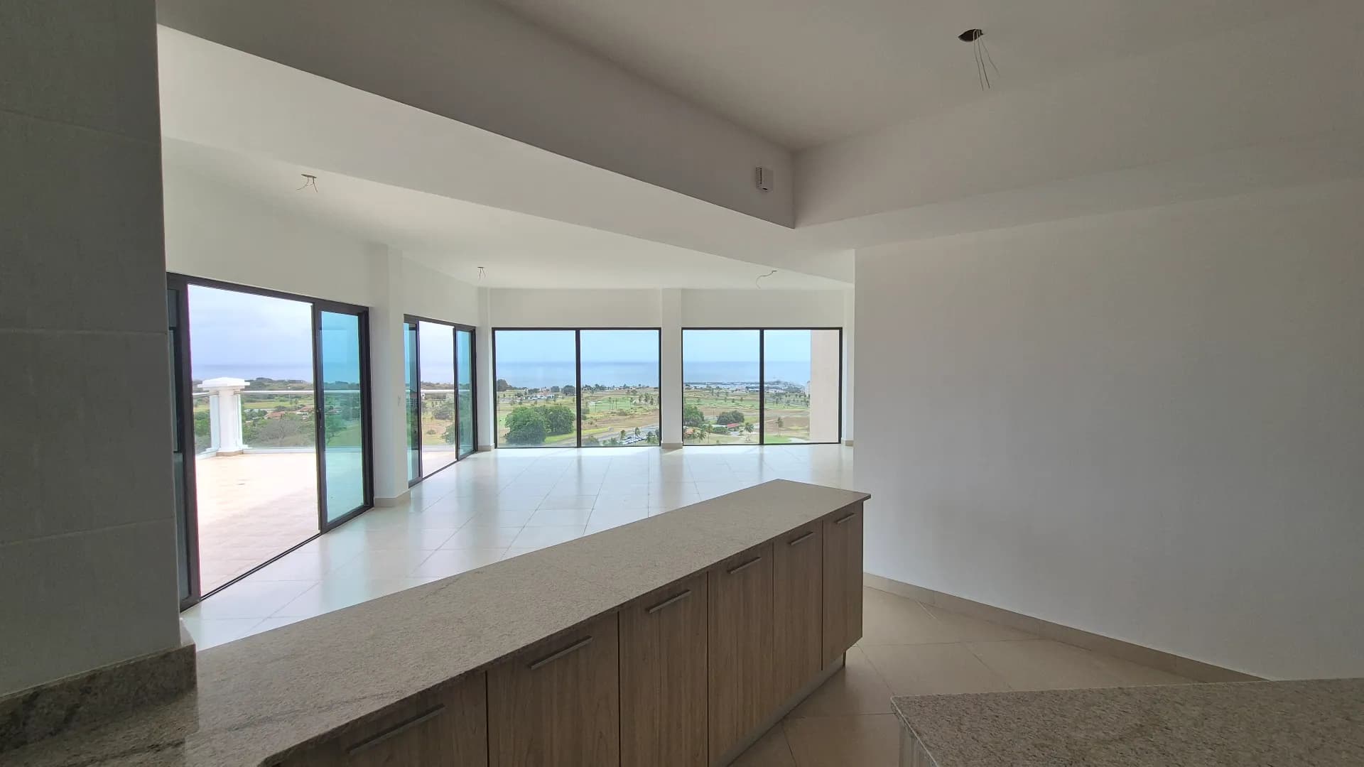 Exclusive & Spacious 3-Bedroom Oceanview Penthouse with Expansive Terrace in Prestigious Gated Community – San Carlos P-0217 - Image 15