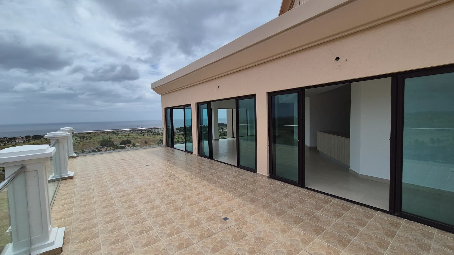 Exclusive & Spacious 3-Bedroom Oceanview Penthouse with Expansive Terrace in Prestigious Gated Community – San Carlos P-0217 - Image 18