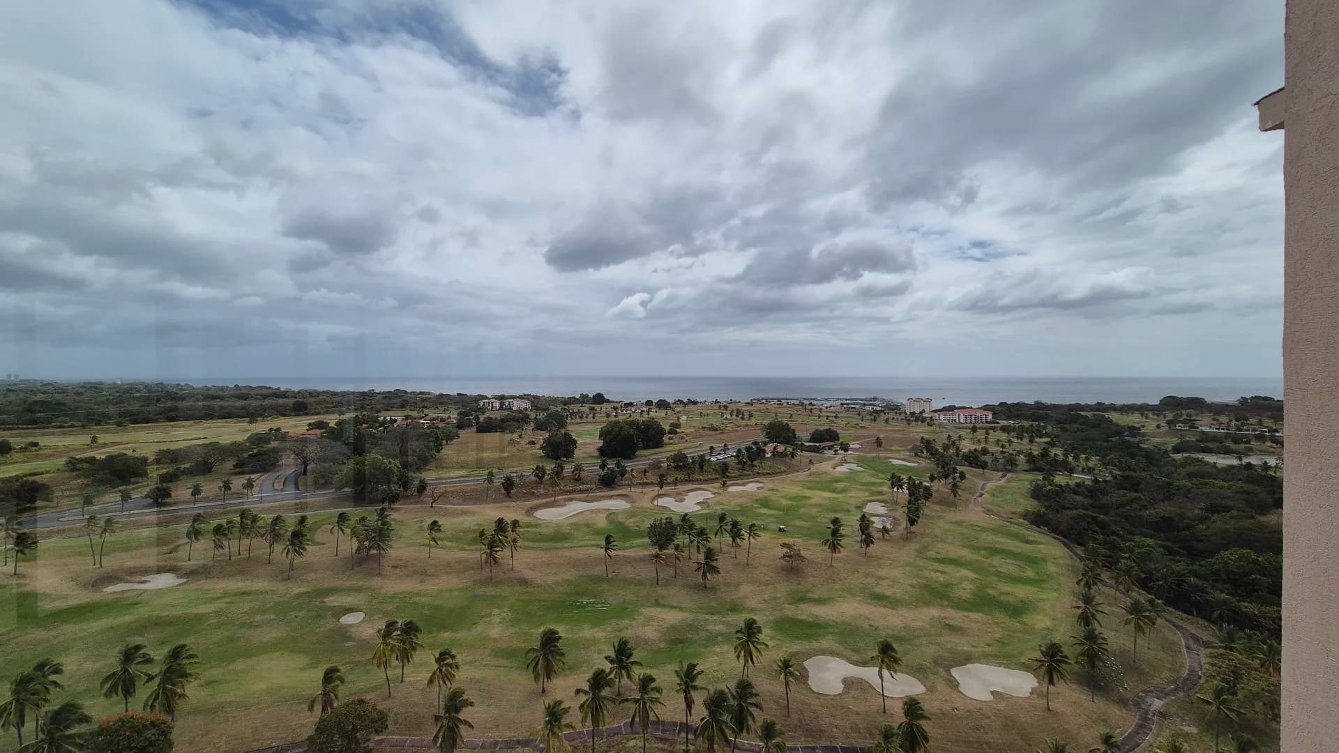 Exclusive & Spacious 3-Bedroom Oceanview Penthouse with Expansive Terrace in Prestigious Gated Community – San Carlos P-0217 - Image 2