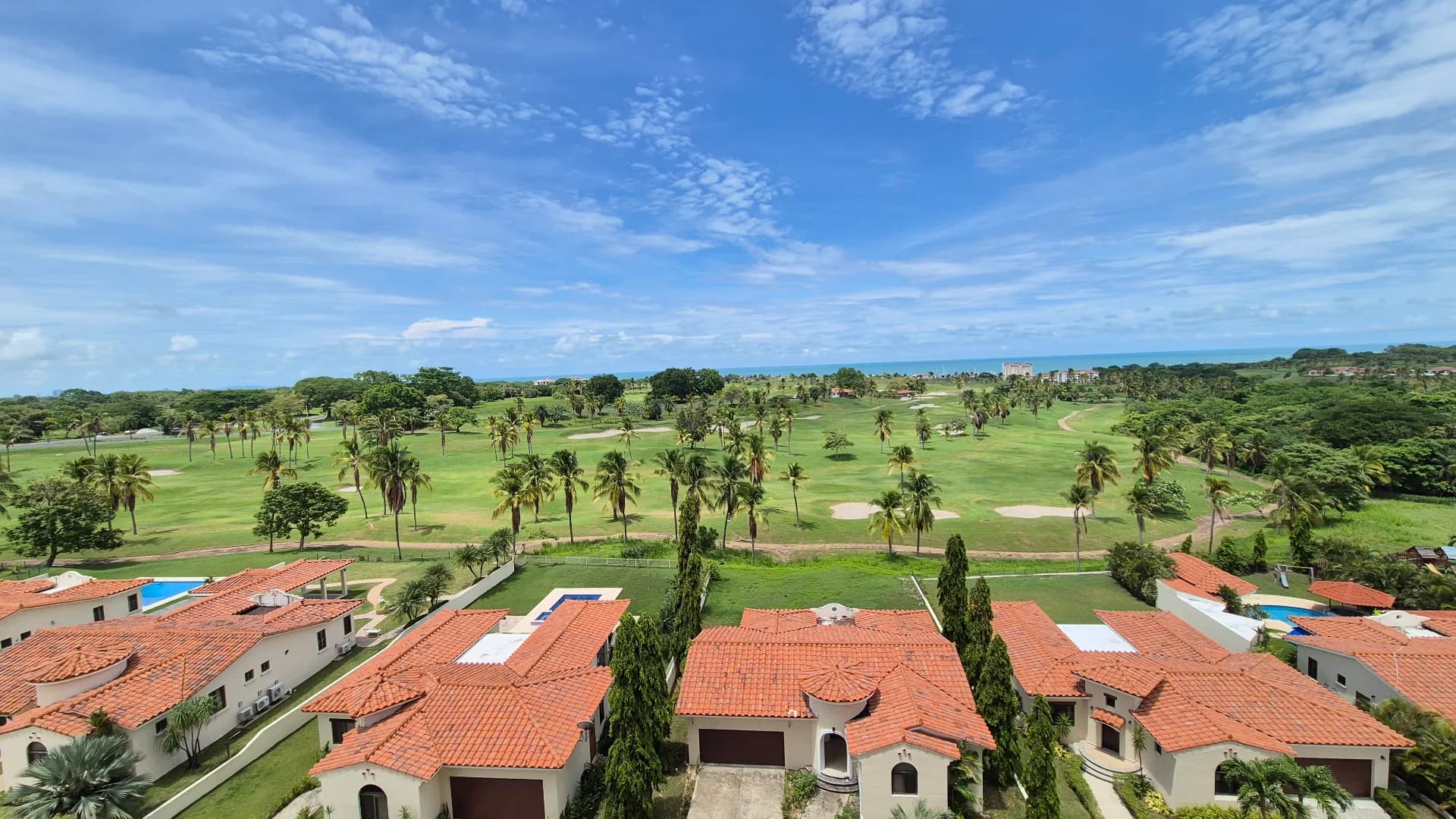Priced to sell – Like New 3-Bedroom Oceanview Apartment in Prestigious Gated Community – San Carlos. P-0337 - Image 3