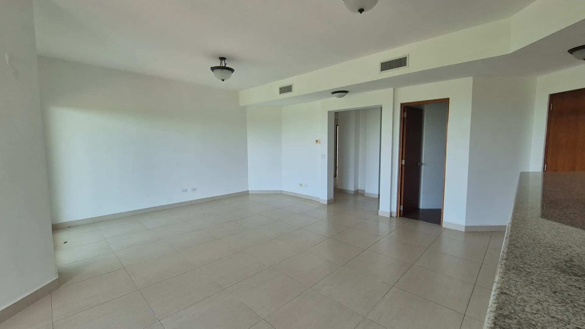 Priced to sell – Like New 3-Bedroom Oceanview Apartment in Prestigious Gated Community – San Carlos. P-0337 - Image 7