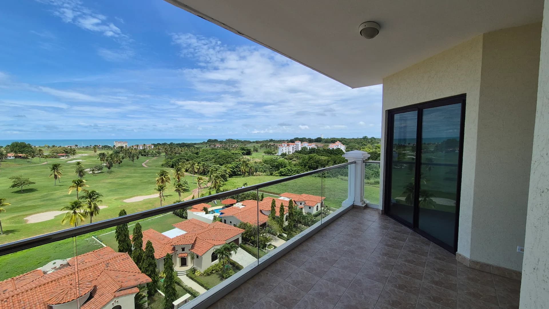 Priced to sell – Like New 3-Bedroom Oceanview Apartment in Prestigious Gated Community – San Carlos. P-0337