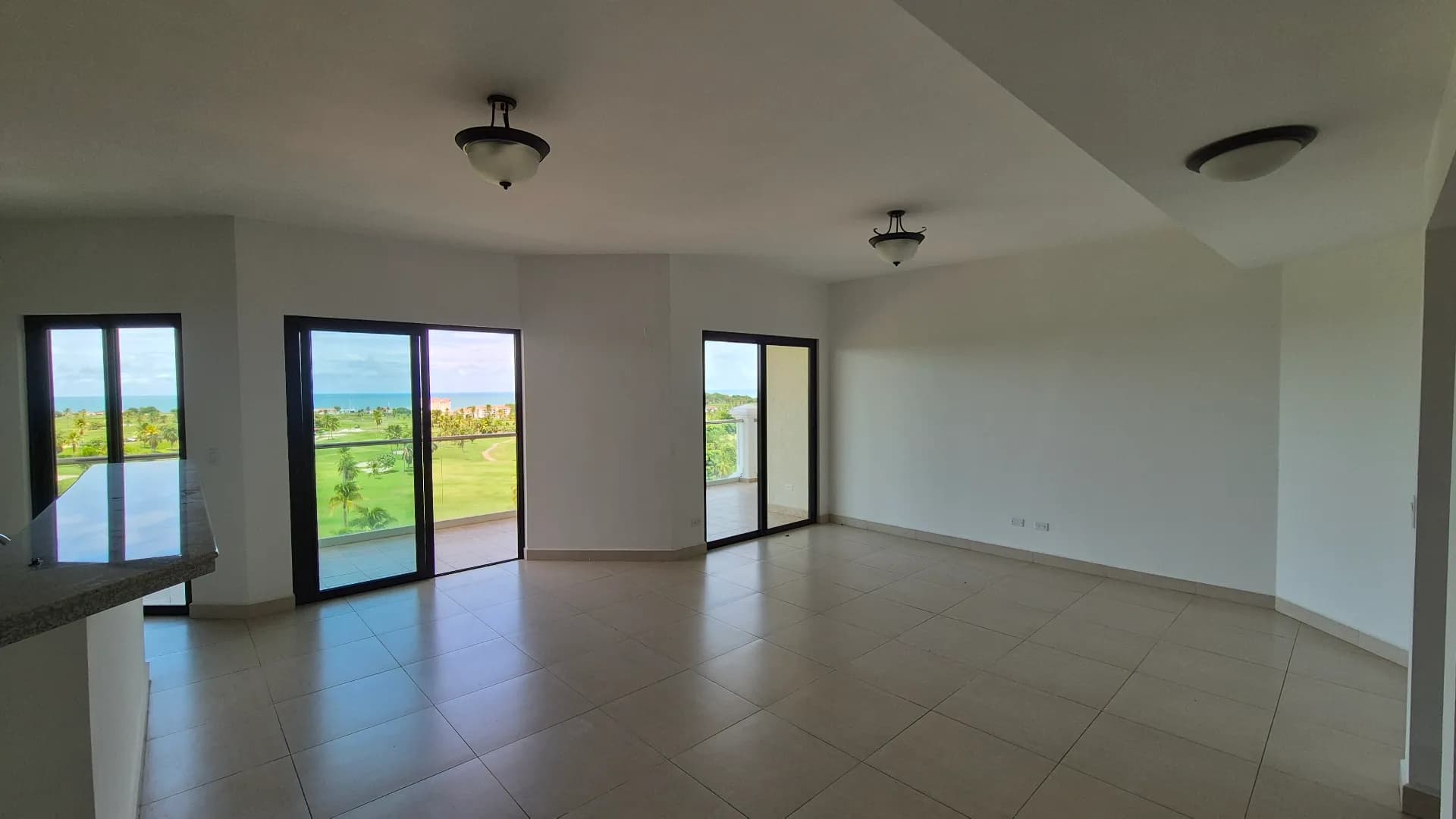 Priced to sell – Like New 3-Bedroom Oceanview Apartment in Prestigious Gated Community – San Carlos. P-0337 - Image 6