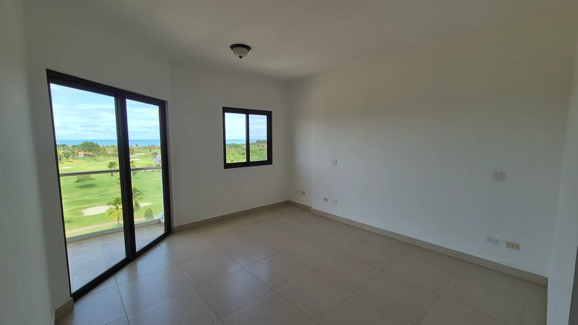 Priced to sell – Like New 3-Bedroom Oceanview Apartment in Prestigious Gated Community – San Carlos. P-0337 - Image 11