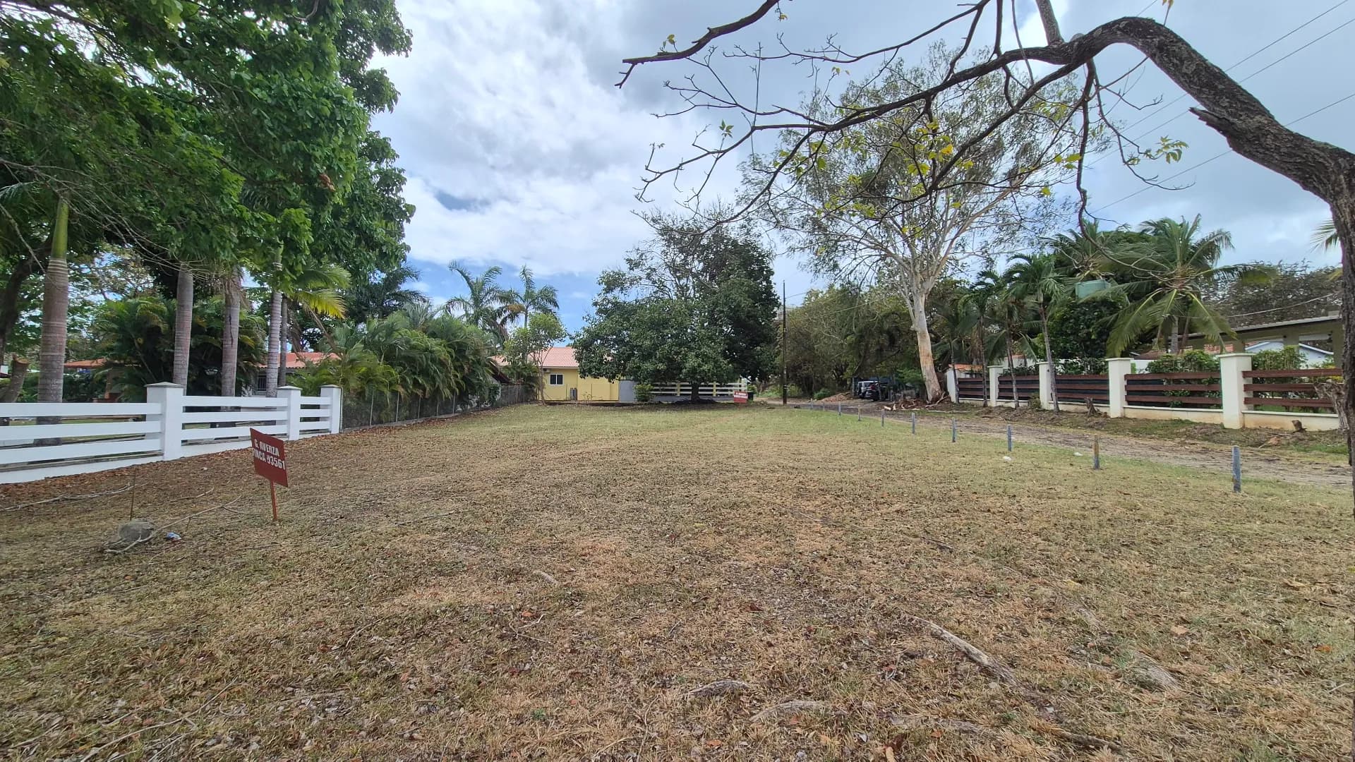 Great opportunity – Corner lot for sale in Coronado Gated Community P-0482 - Image 2