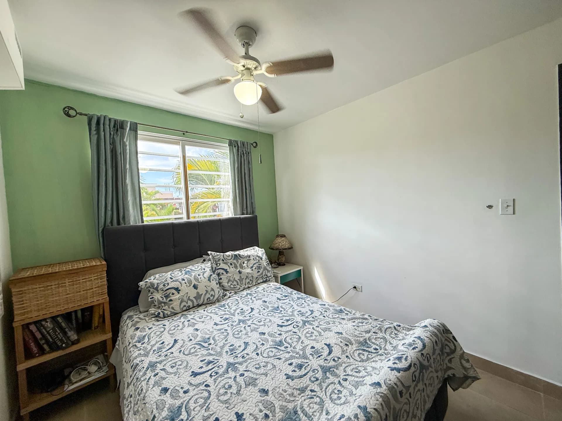 Move-In Ready 3-Bedroom Home Close to the Beach, Coronado R-0119 - Image 19