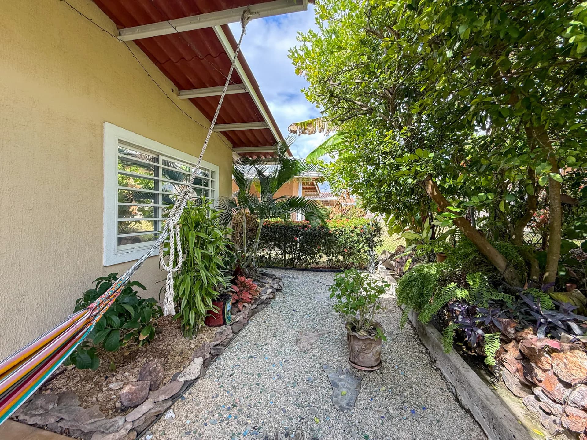 Move-In Ready 3-Bedroom Home Close to the Beach, Coronado R-0119 - Image 27