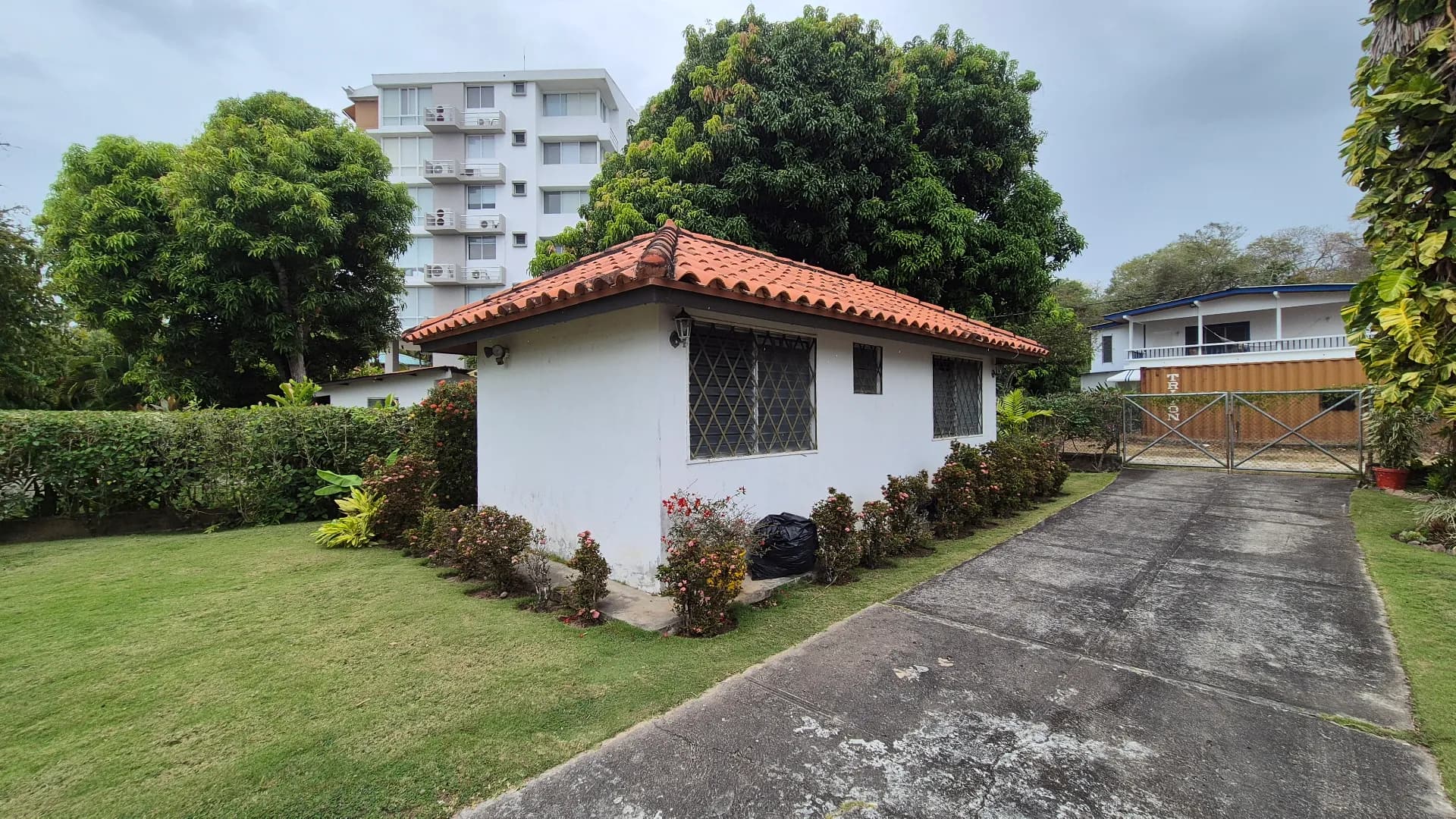 Oceanfront Oasis in Farallon, Río Hato – 3-Bedroom Turn-key ready Home with Guest House R-0312 - Image 33