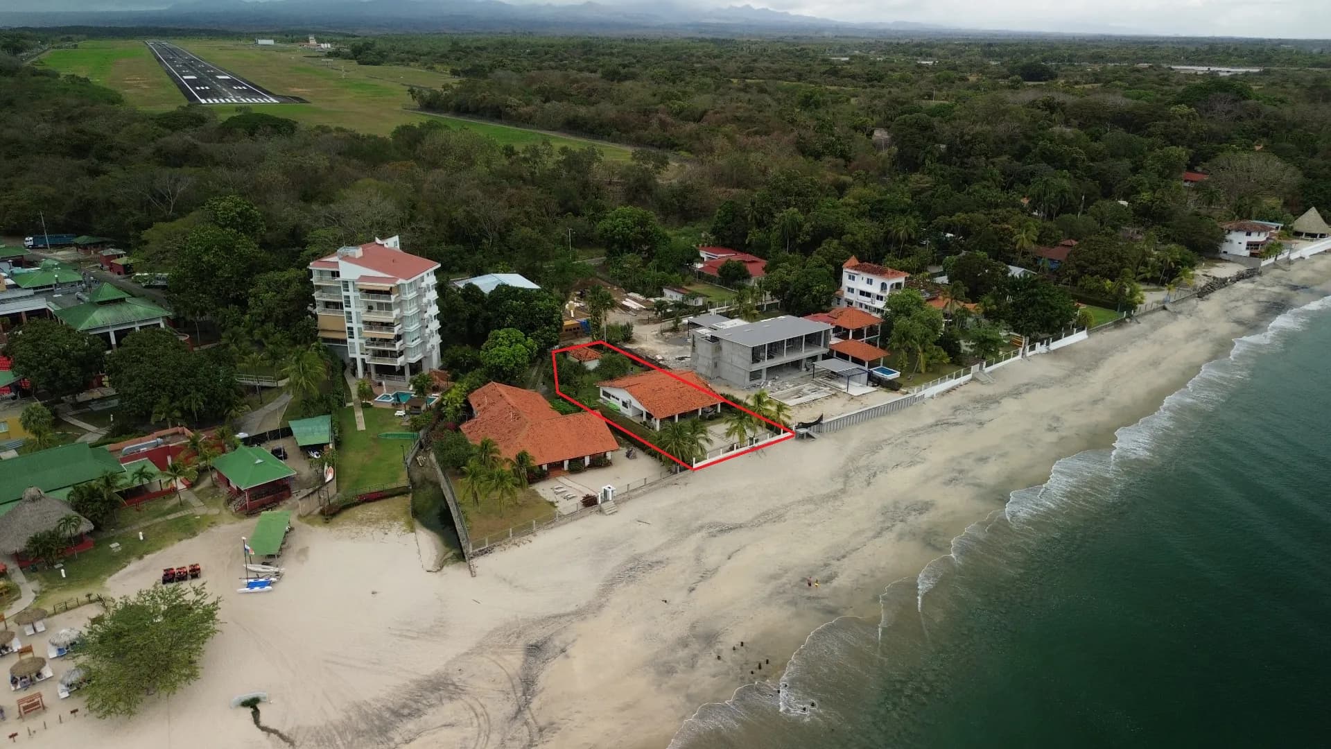 Oceanfront Oasis in Farallon, Río Hato – 3-Bedroom Turn-key ready Home with Guest House R-0312 - Image 2
