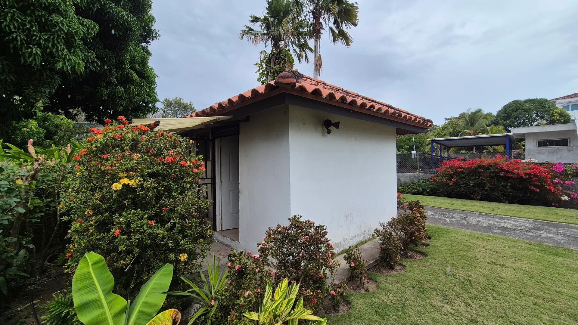 Oceanfront Oasis in Farallon, Río Hato – 3-Bedroom Turn-key ready Home with Guest House R-0312 - Image 34
