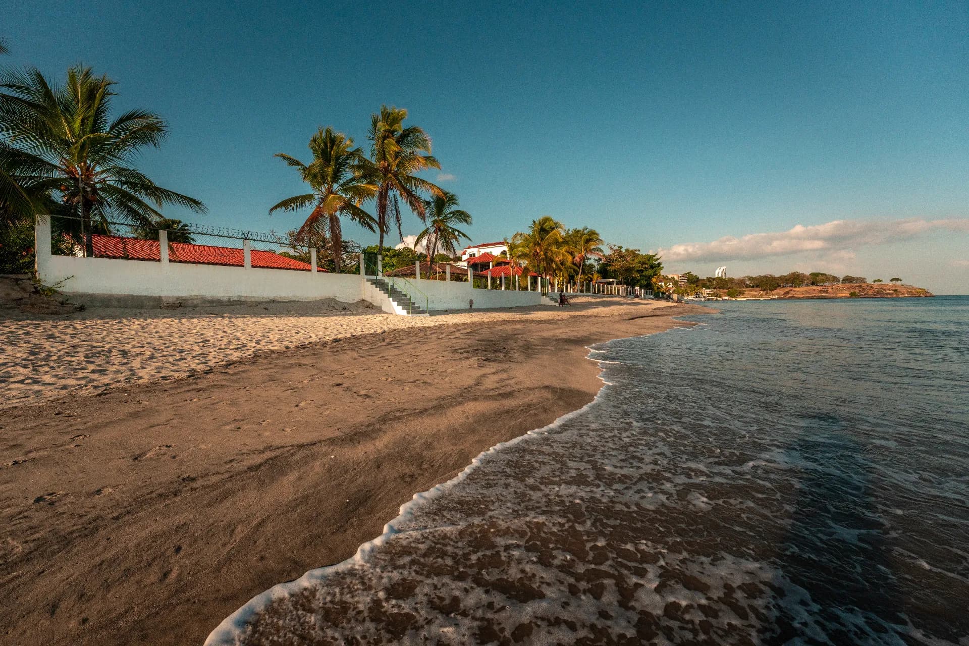 Oceanfront Oasis in Farallon, Río Hato – 3-Bedroom Turn-key ready Home with Guest House R-0312 - Image 38
