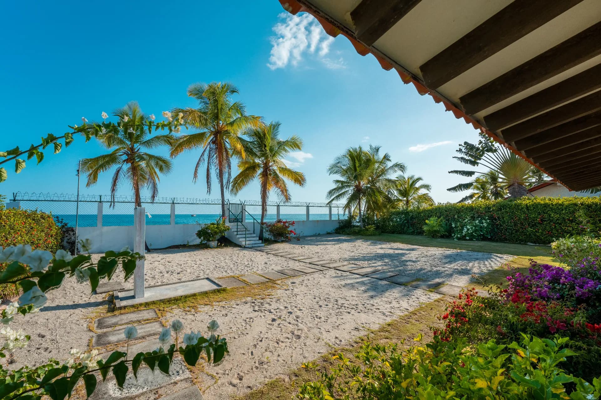Oceanfront Oasis in Farallon, Río Hato – 3-Bedroom Turn-key ready Home with Guest House R-0312 - Image 10