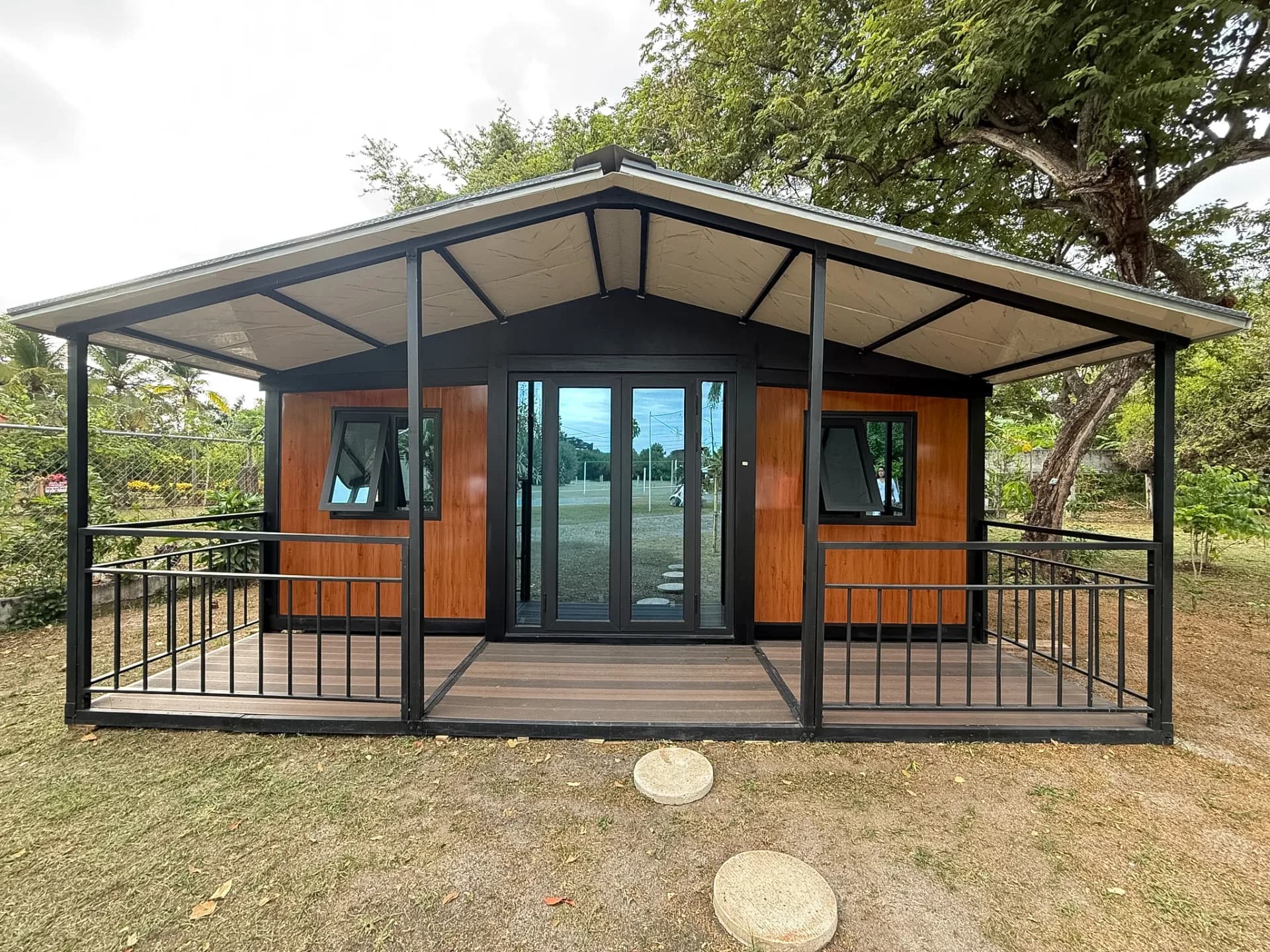 2 Bedroom – 1 Bathroom Vacation Home, Airbnb Investment, or Guest Casita. Gorgona – Panama R-0035 - Image 1