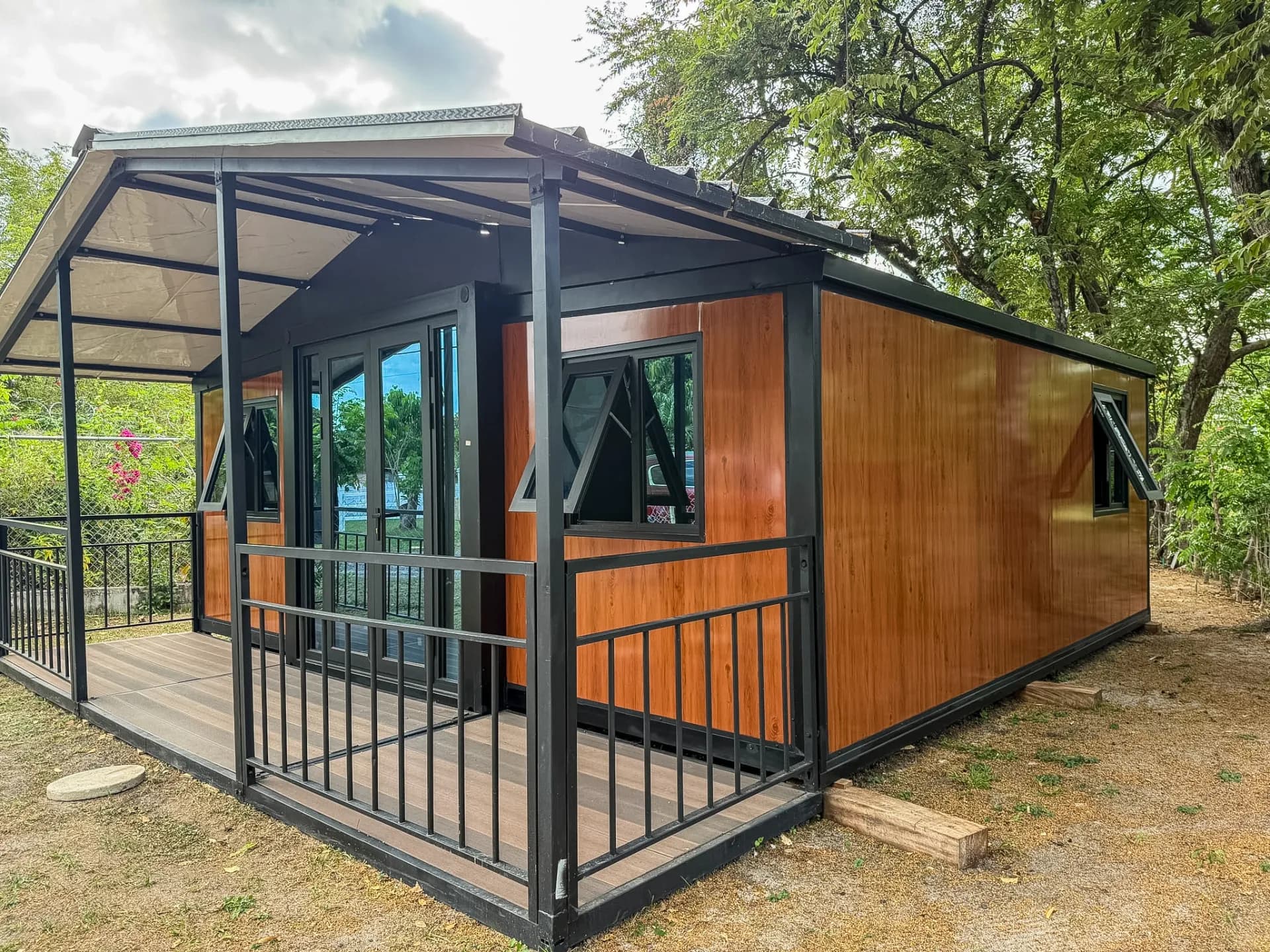 2 Bedroom – 1 Bathroom Vacation Home, Airbnb Investment, or Guest Casita. Gorgona – Panama R-0035 - Image 2