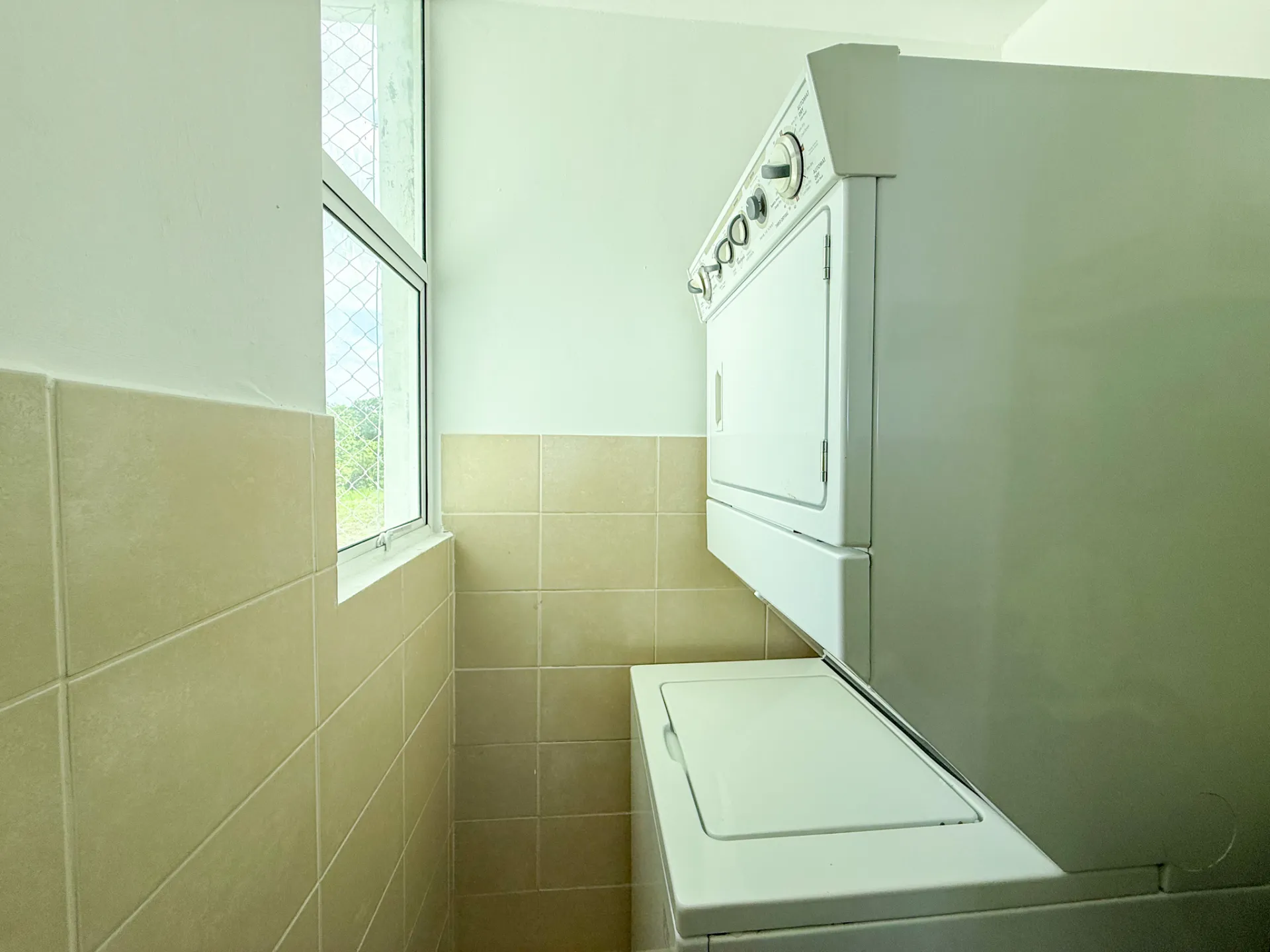 2-Bedroom Ocean View Condo Just a Short Walk from the Beach R-0265 - Image 16