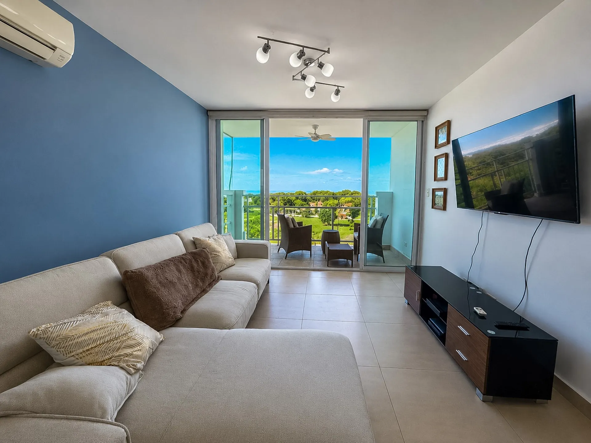 2-Bedroom Ocean View Condo Just a Short Walk from the Beach R-0265 - Image 3